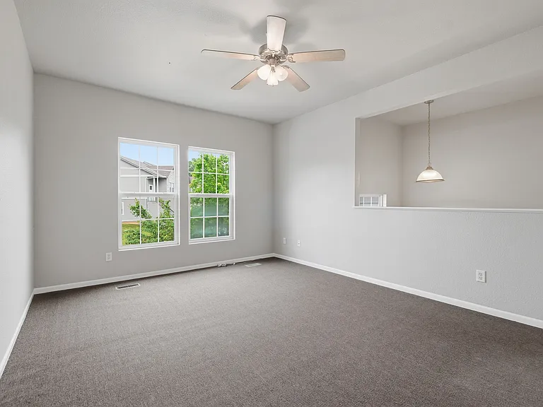 10337 Parkview Ave #10337 — Photo 4