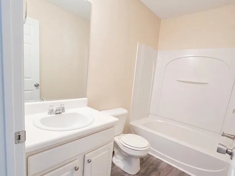 1411 Bay Overlook Dr — Photo 10