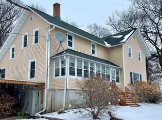 W3626 Decora Rd, Hubbard, WI 53032