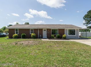 424 Dixie Dr, Selma, NC 27576