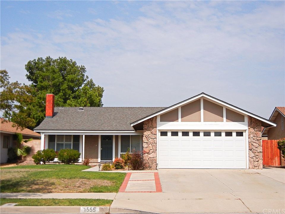 1st image of 1555 N Isadora Way