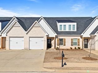 533 Cloverdale Dr, Auburn, AL 36830