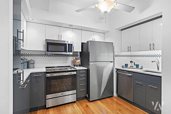 Sold by Wohlfarth & Associates Inc | media 11