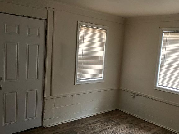 3rd image of 3110 Groveland Ave