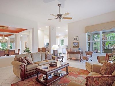 4951 Shaker Heights Ct APT 201, Naples, FL, 34112