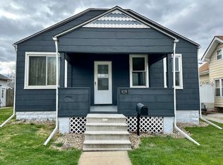 419 N Monroe St, Clinton, IL 61727