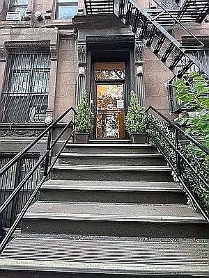 3rd image of 337 W 51st St #Penthouse C