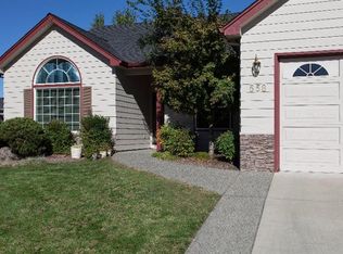 658 Mountain Ave, Central Pt, OR 97502