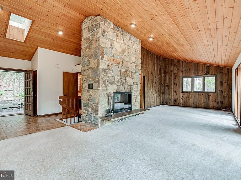 1328 Potomac School Rd — Photo 5