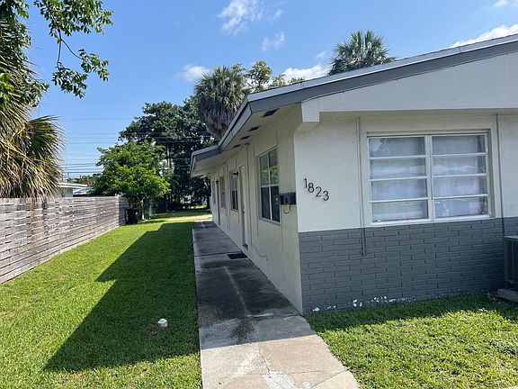 2nd image of 1823 SW 30th St APT B