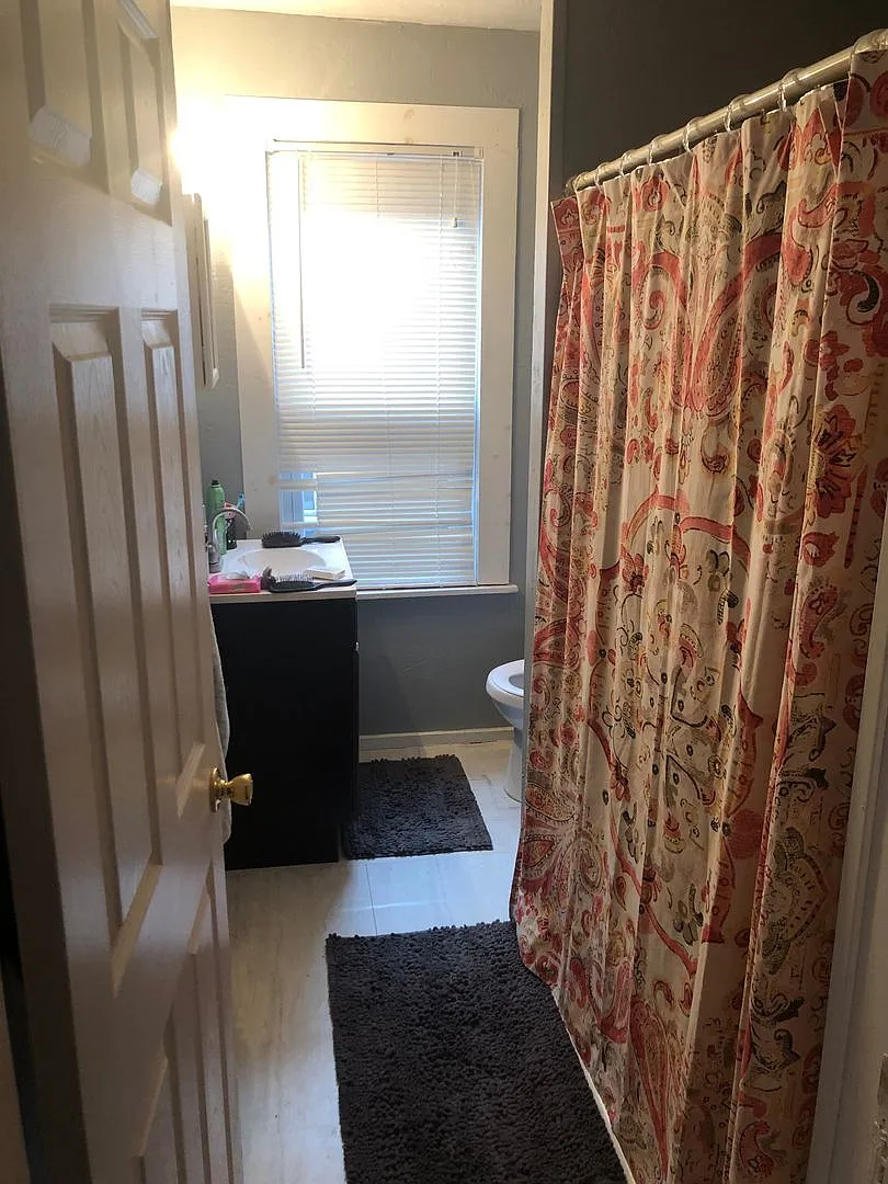 13 North Maple Ave — Photo 4