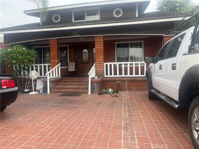 817 W 53rd St, Los Angeles, CA, 90037