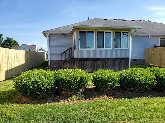 3rd image of 7131 Shutesbury Cir
