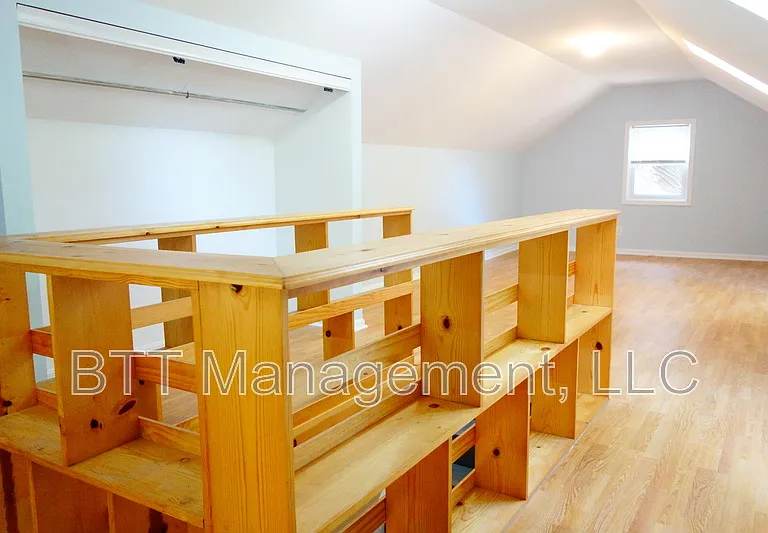 8405 Greenwood Ave #2 — Photo 58