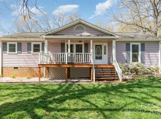 301 Briar Creek Rd, Gastonia, NC 28056