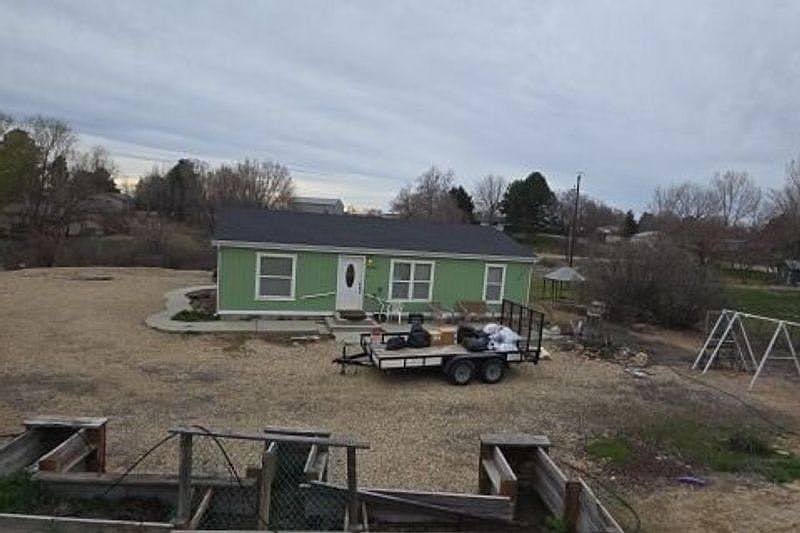 1st image of 26837 Wagner Rd