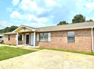 902 Peppermill Rd, Chattanooga, TN 37411