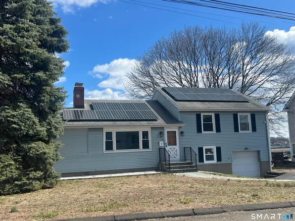 206 Bridgeview Place, Stratford, CT 06614