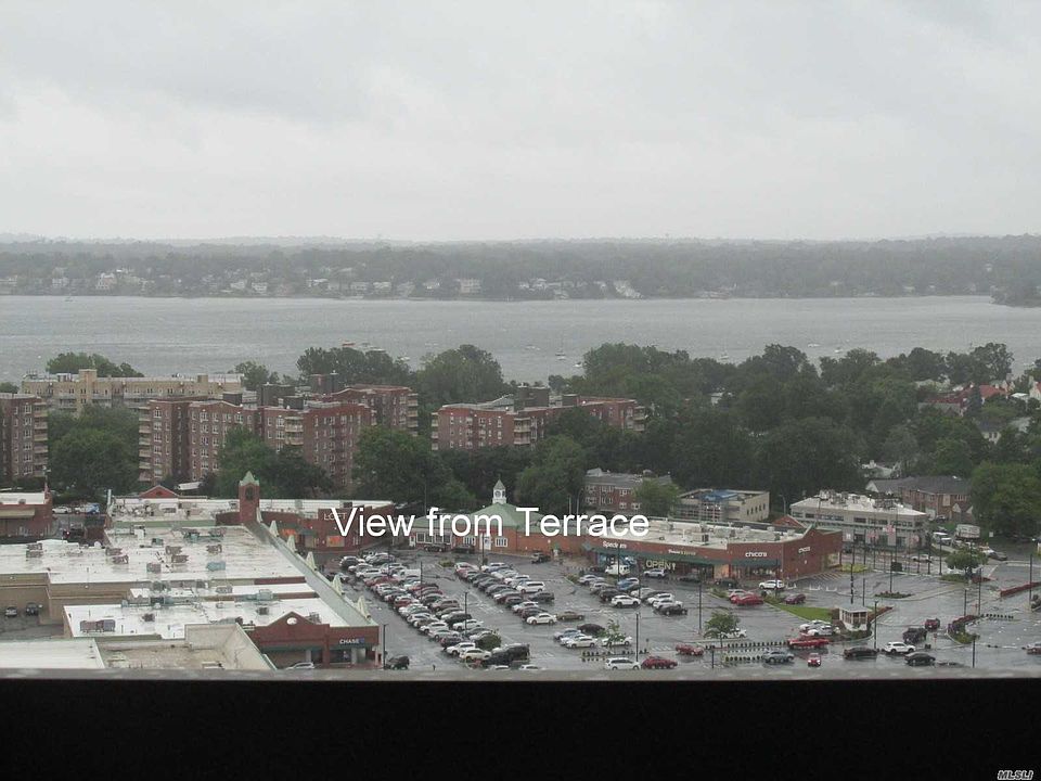 1st image of 2 Bay Club Dr APT 19Y