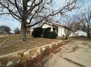 927 N Hobson Ave, Shawnee, OK 74801