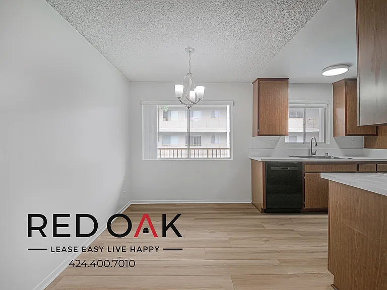 411 E Bay State St — Photo 39
