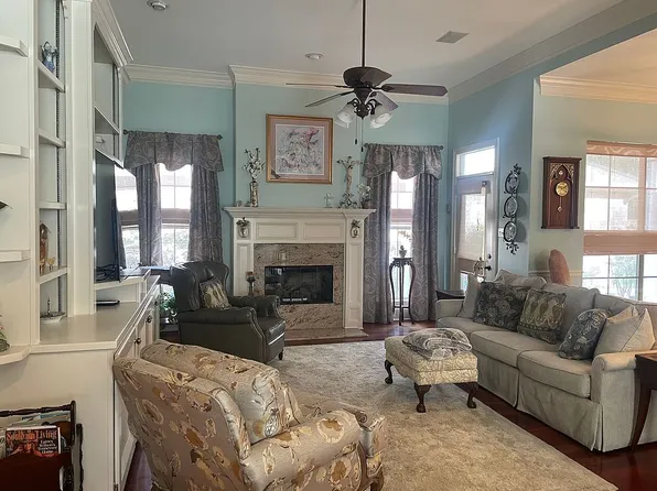 254 Lourdes Ln, Covington, LA 70435