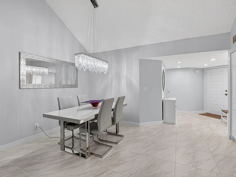 7563 Glendevon Ln #1306 — Photo 12
