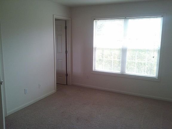 5th image of 3812 Blue Bonnet Dr