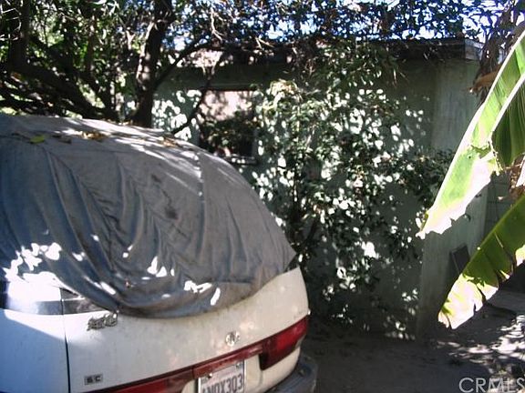 3rd image of 6414 Florence Ave