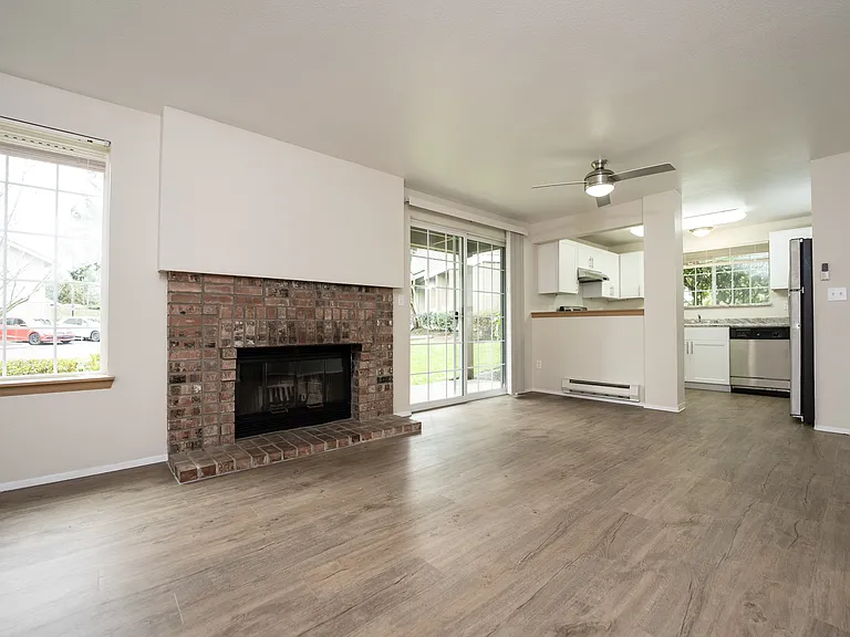 Explore Stonegate Apartments