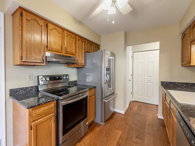 308 Ferguson Bnd — Photo 10
