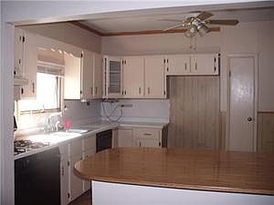 1st image of 140 Jackson Ave
