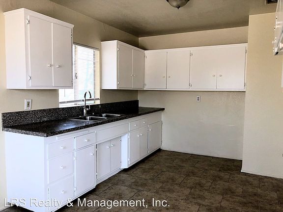 5th image of 1037 W 108th St APT 5