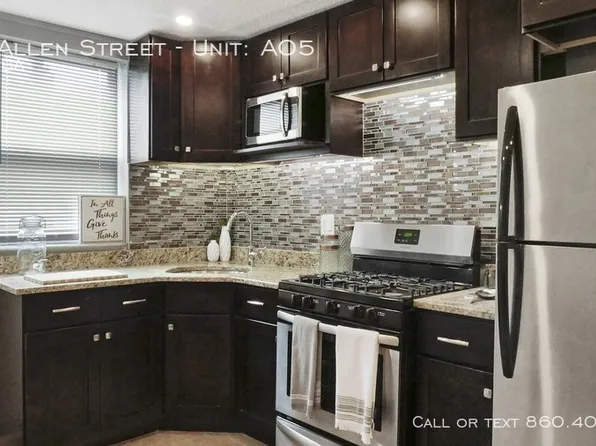 Central Townhouse Apartments