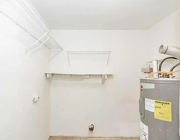 4230 W Broadway St — Photo 26