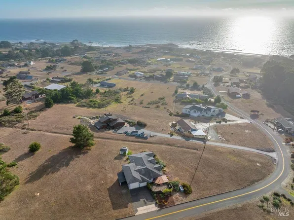 444 Los Santos Drive, Bodega Bay, CA 94923