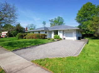 11 Hazelwood Drive, Jericho, NY 11753