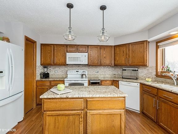 5th image of 13255 S Oak Hills Pkwy #2CR