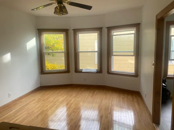379 Columbia St #3, Cambridge, MA 02141