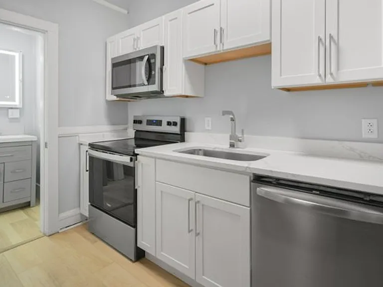 504 Stewart Ave — Photo 192