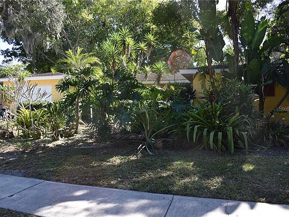 2nd image of 2718 Regatta Dr