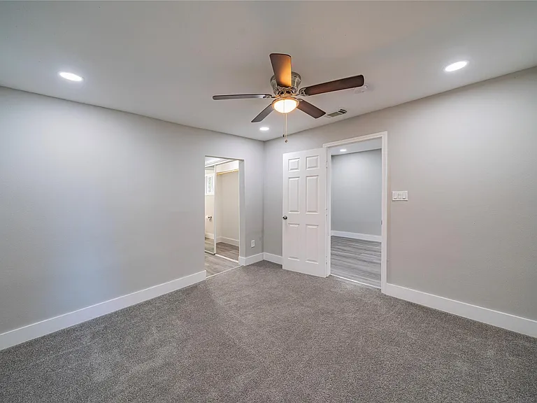 5718 Cherry St — Photo 24