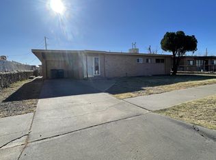 10360 Commodore St, El Paso, TX 79924