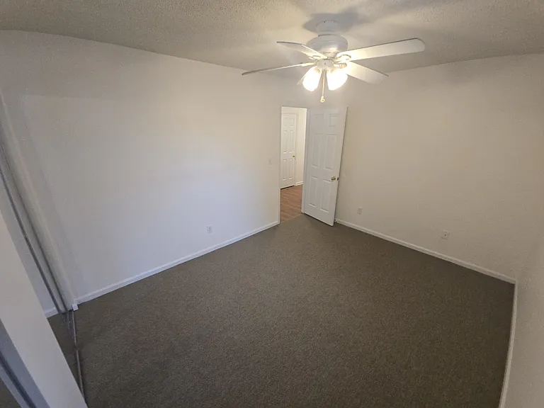 4016 Rainbow Dr — Photo 17