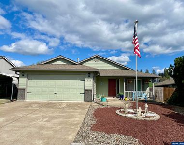 777 Salamander Rd, Jefferson, OR, 97352