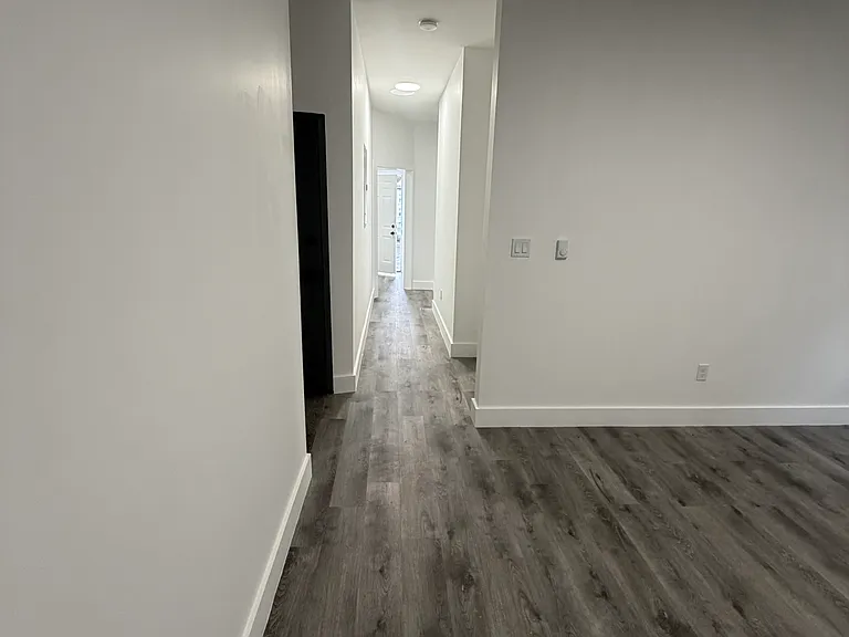 25 Riverview Pl #2L — Photo 12