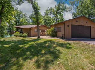 1932 Beach Point, Davis, IL 61019