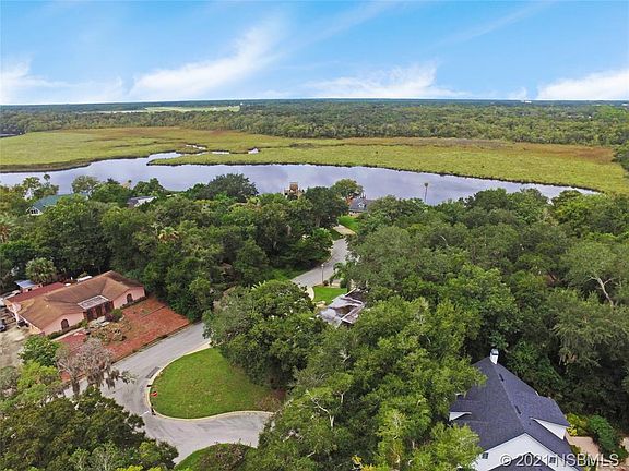 5th image of 31 Pebble Beach Dr