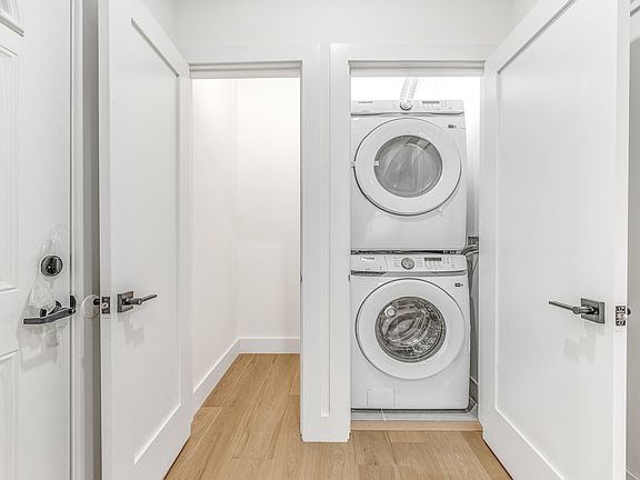 3rd image of 25-14 Newtown Ave #2F
