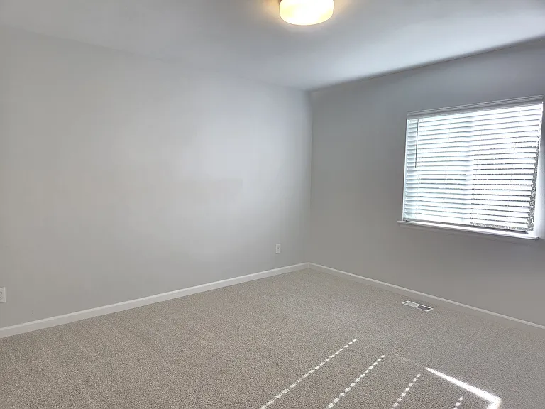 18433 136th Pl SE — Photo 21